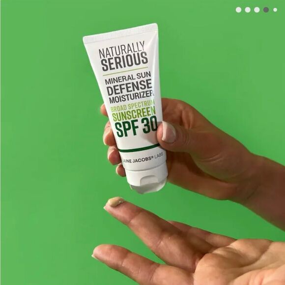 Naturally Serious Mineral Sun Defense Moisturizer Broad Spectrum SPF 30  
*BNIB - Picture 3 of 7